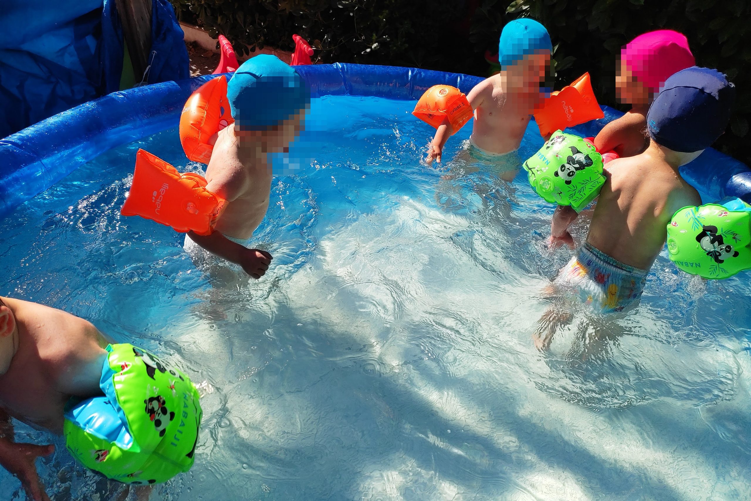 Campamento de verano en la escuela infantil la Abeja Maya.